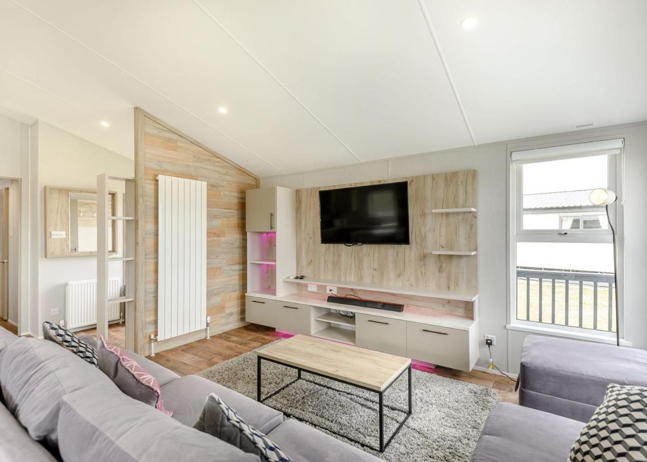 Home Farm Park Lakeside Retreat Burgh le Marsh Room photo